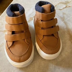 Little boys canvas boots- Old Navy size 6